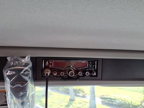 2025 Kenworth T880 image 17