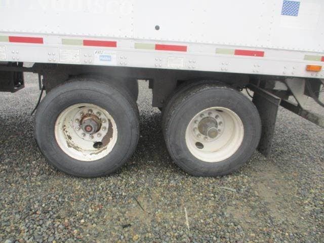 2003 Peterbilt 348 image 5
