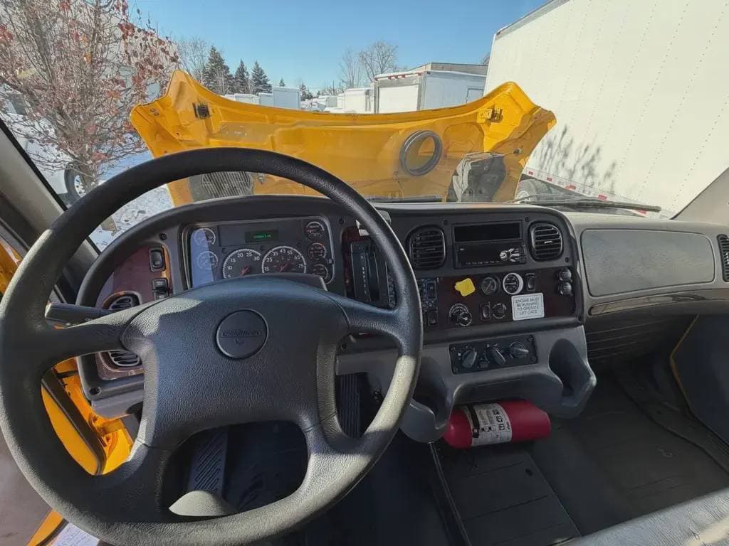 Used 2018 FREIGHTLINER Flatbed Truck, Stake Bed, Contractor Truck - BUSINESS CLASS M2 106 For Sale image 8