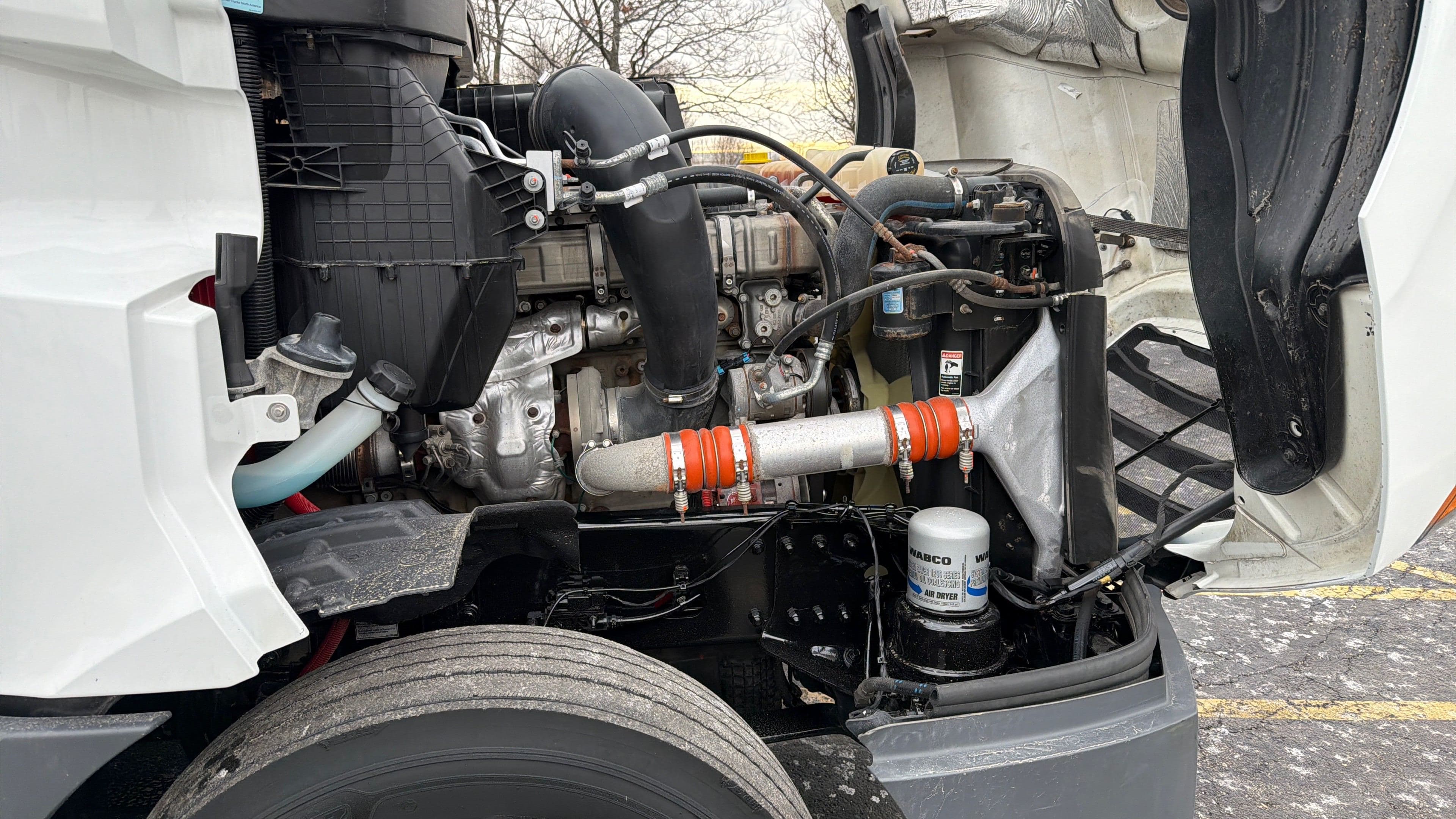 2021 Freightliner Cascadia image 6