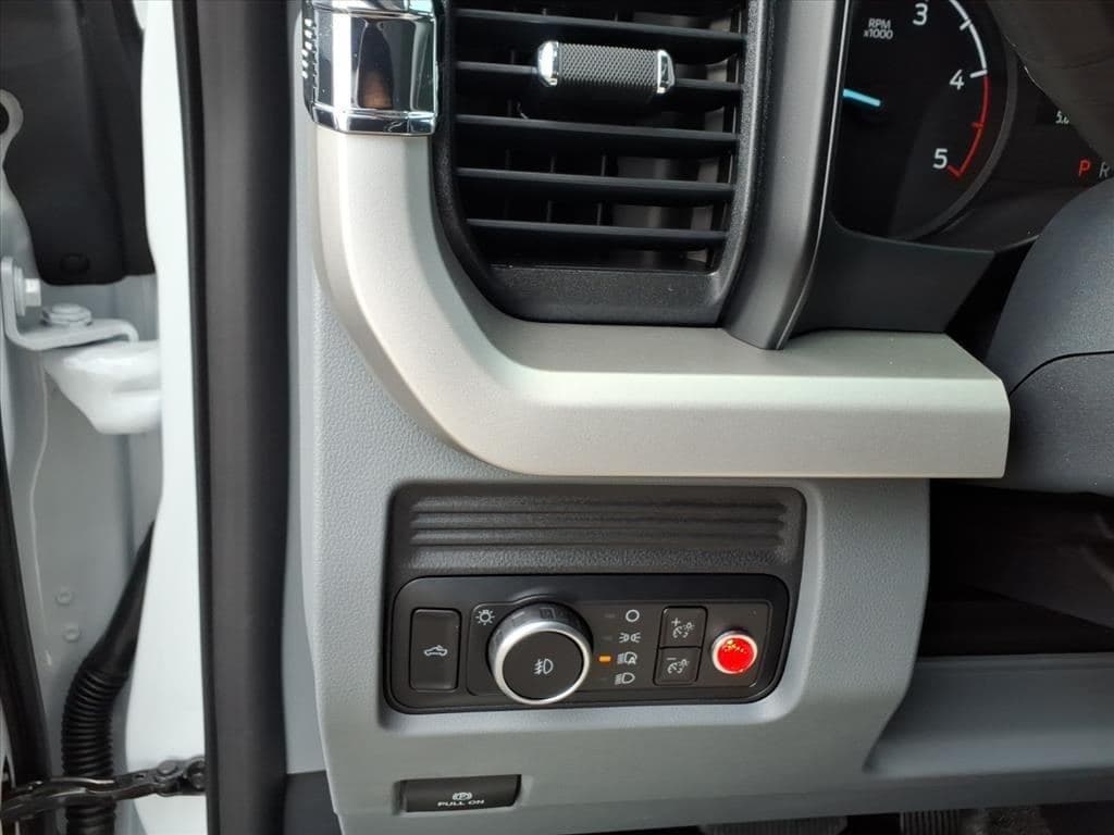 2026 Ford F550 SD XL image 13