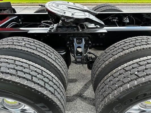 2021 Kenworth T680 image 17