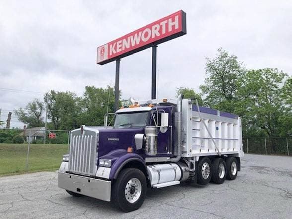 2021 Kenworth W900 image 1