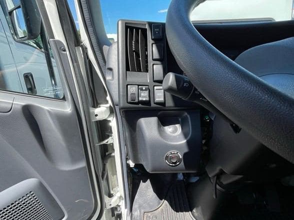 2024 Isuzu NPR HD image 25