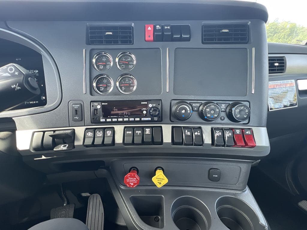 New 2026 KENWORTH W990 image 23