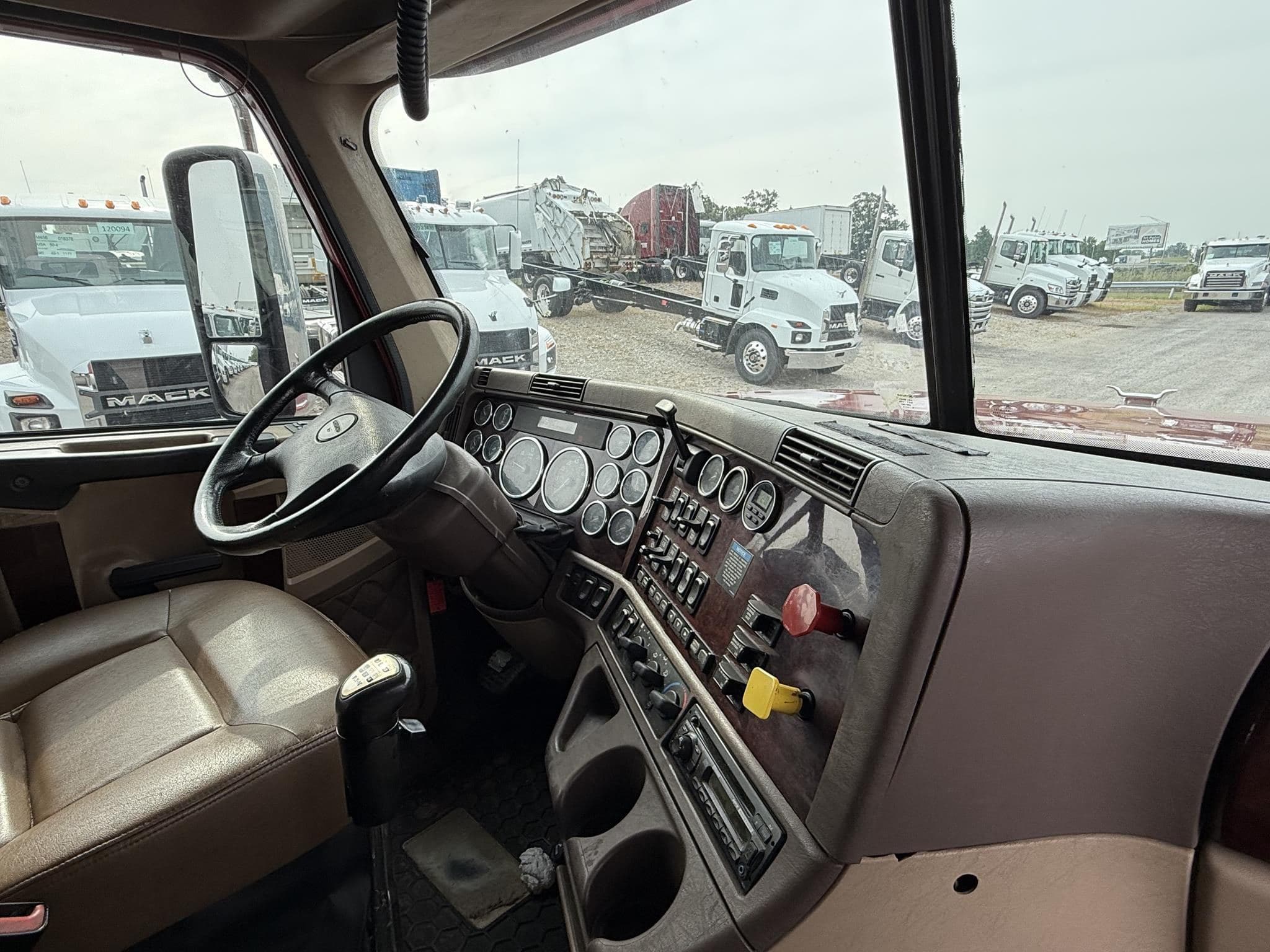 2015 FREIGHTLINER CORONADO 114 MMMCons image 11