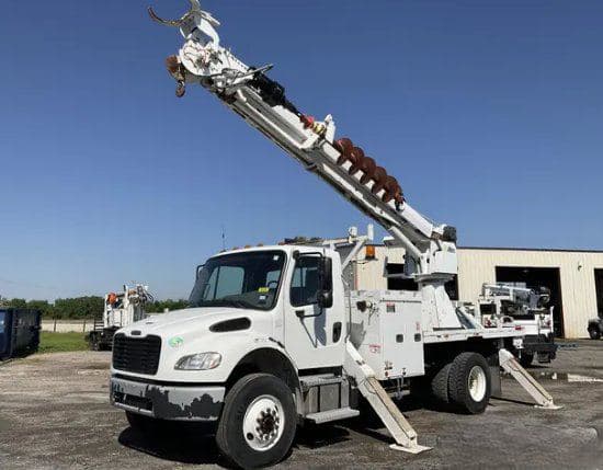 2020 Freightliner M2-106 image 3