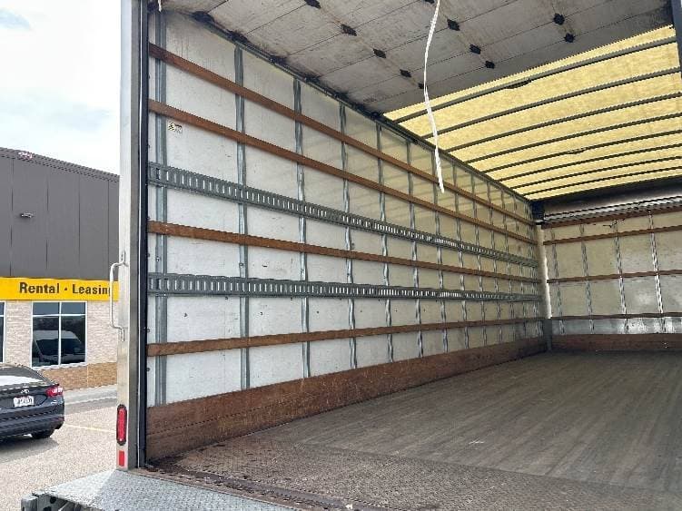 2022 International MV607 Box Truck - 220HP, 6 Speed Automatic, Roll up Door image 11