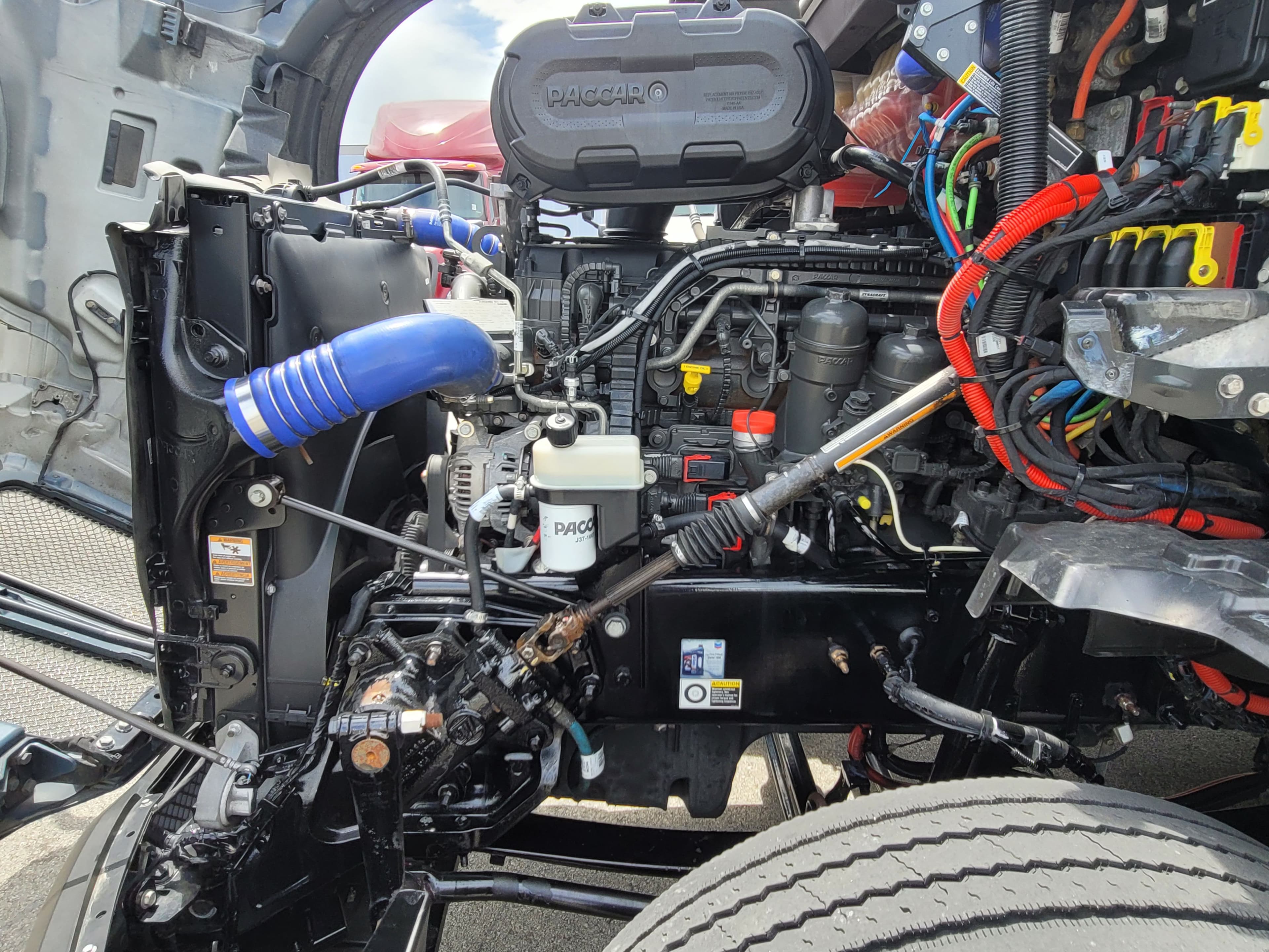 2023 Kenworth T680 image 6