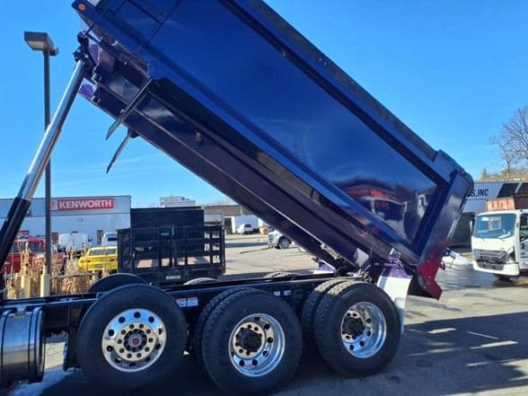 2025 Kenworth T880 image 20