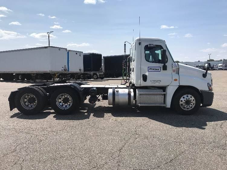 2018 Freightliner Cascadia image 7