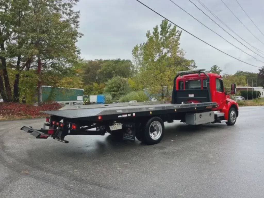 2022 Peterbilt 536 image 4