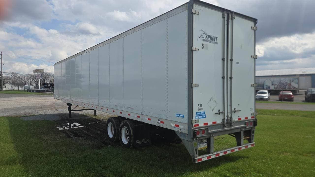 2019 Stoughton 53 ft T/A image 4