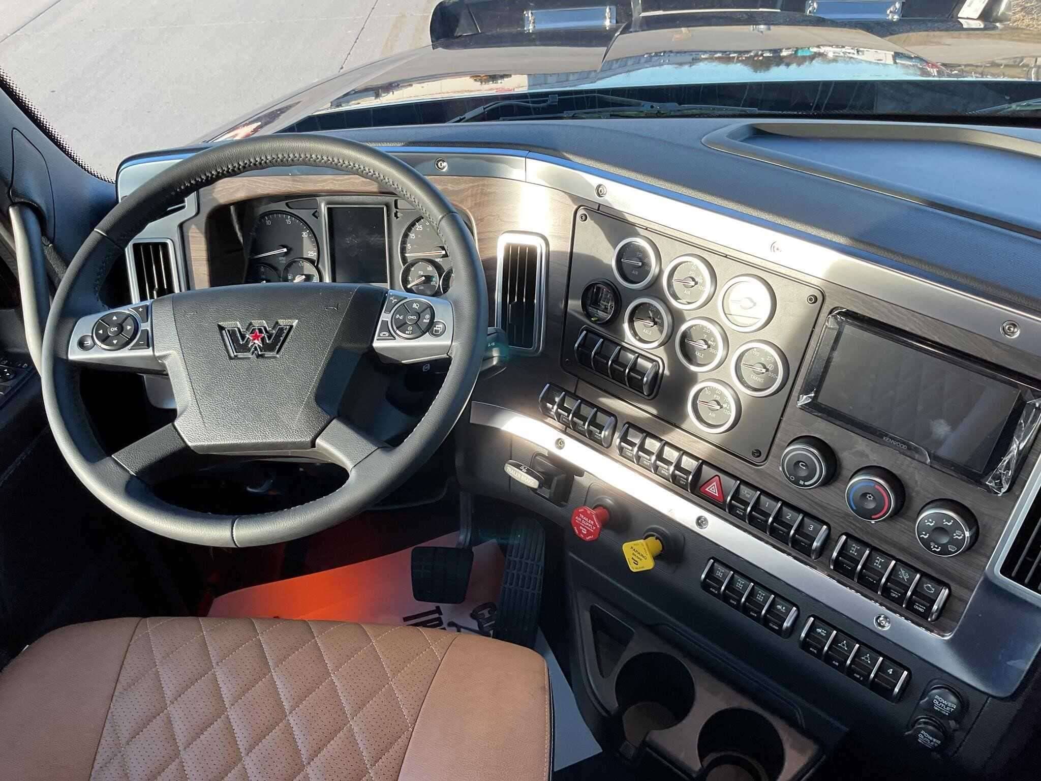 2026 Western Star 49X Chassis image 4