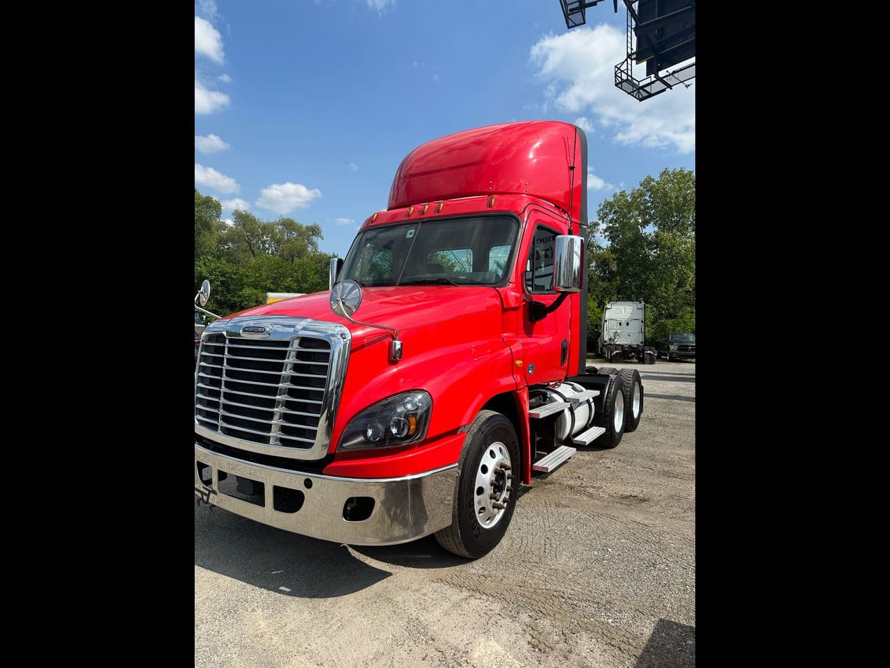 2018 Freightliner Cascadia image 1