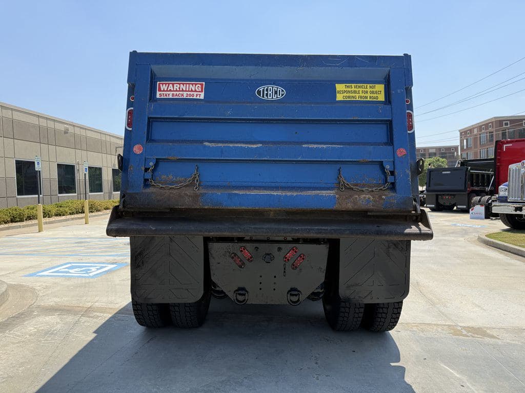 Used 2025 PETERBILT 567 image 6