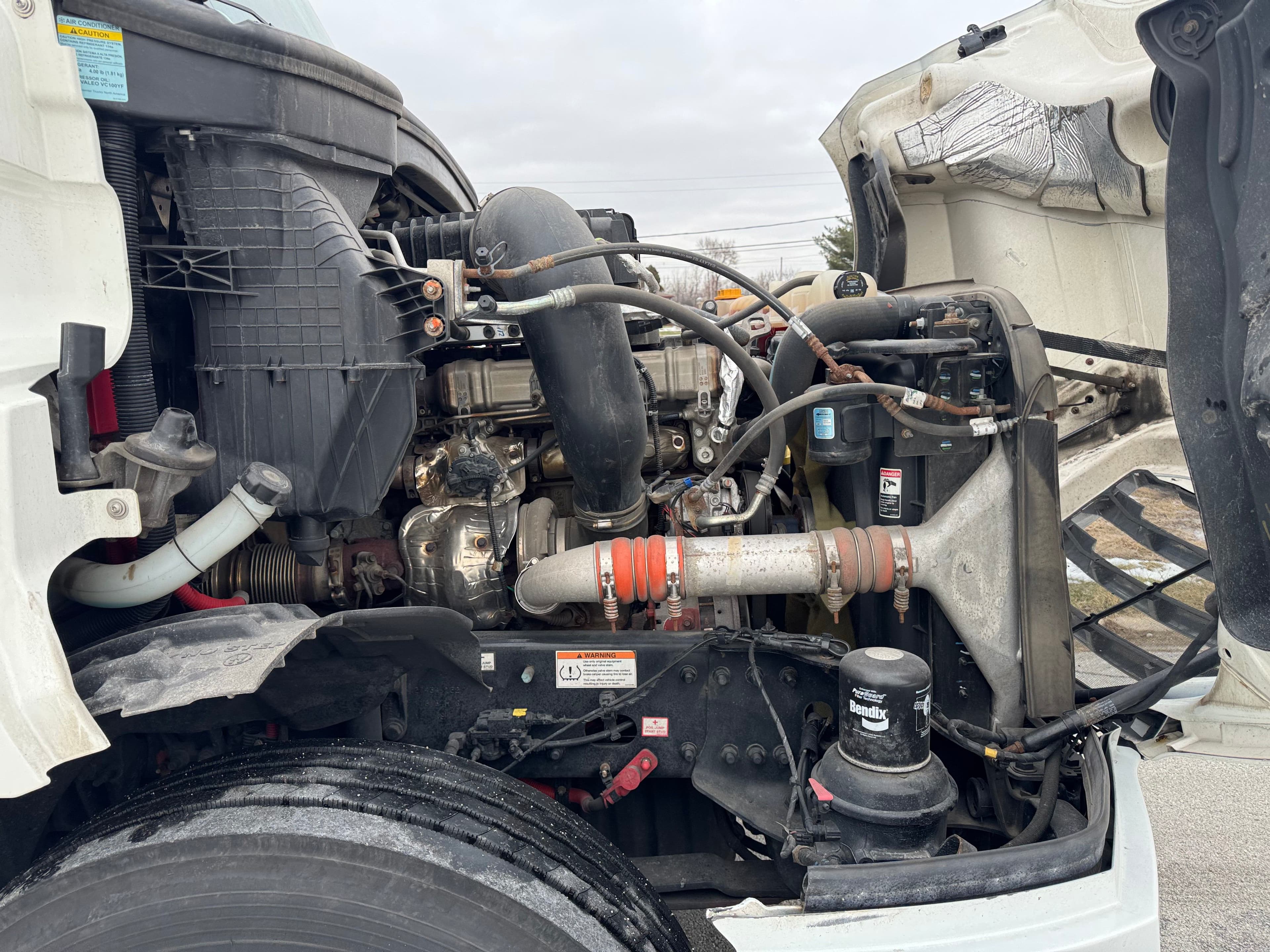 2023 Freightliner Cascadia 126 image 18