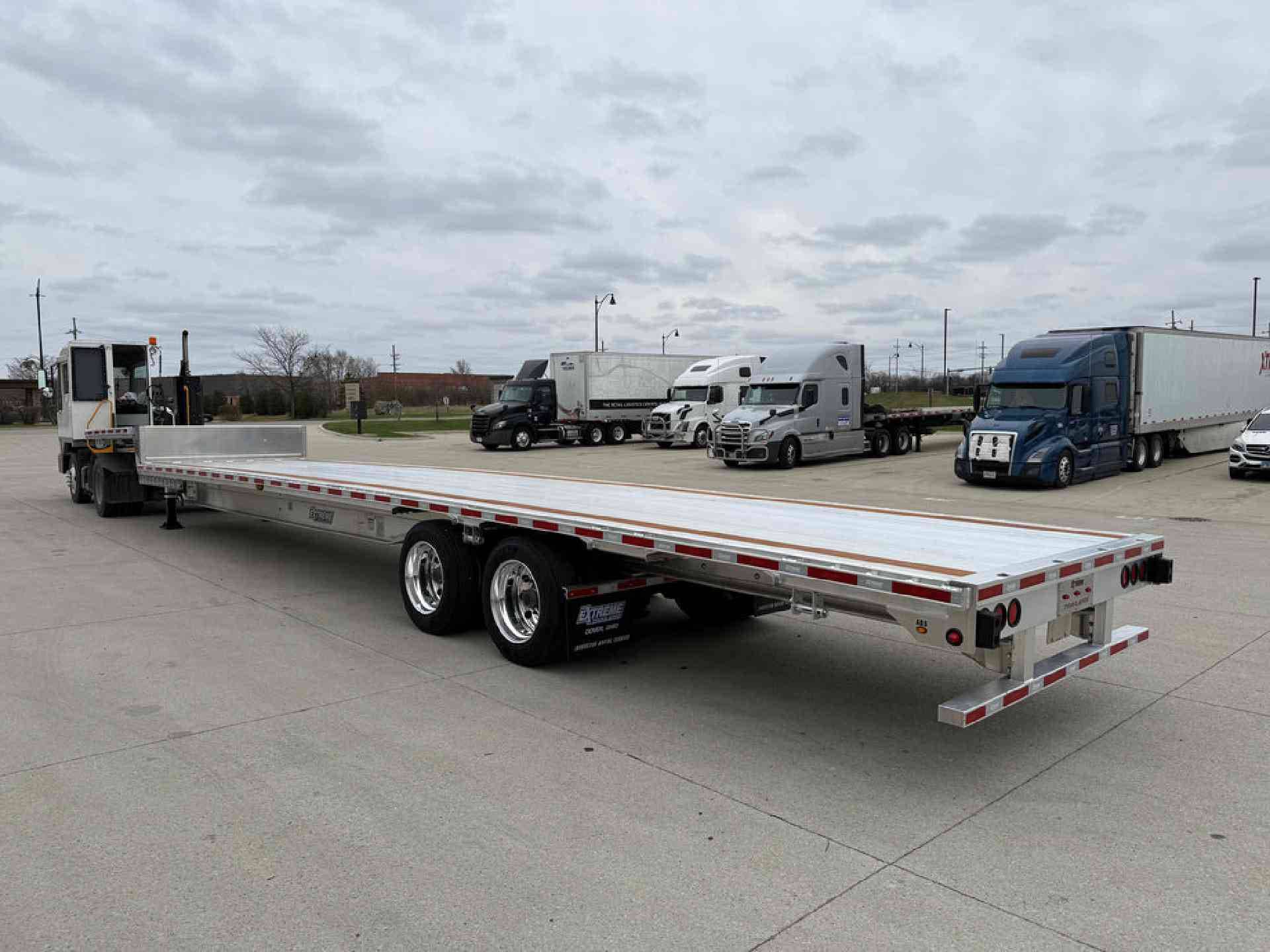 2027 Extreme XS60 Step Deck image 7