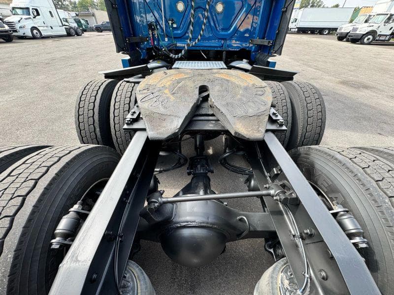 2021 Freightliner Cascadia image 27