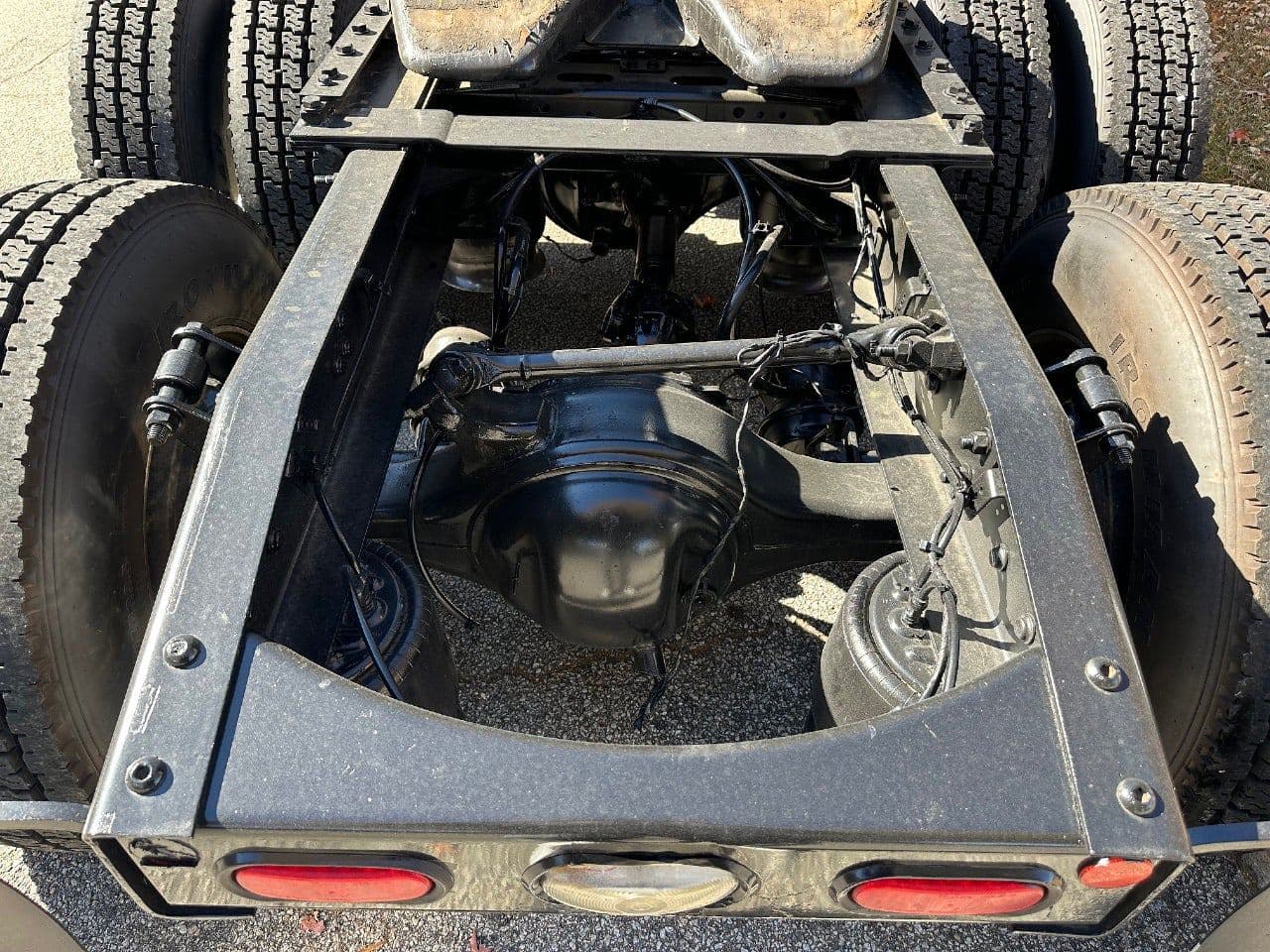 2019 Freightliner Cascadia 126 image 5