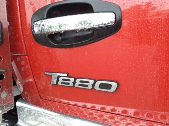 2026 Kenworth T880 image 9