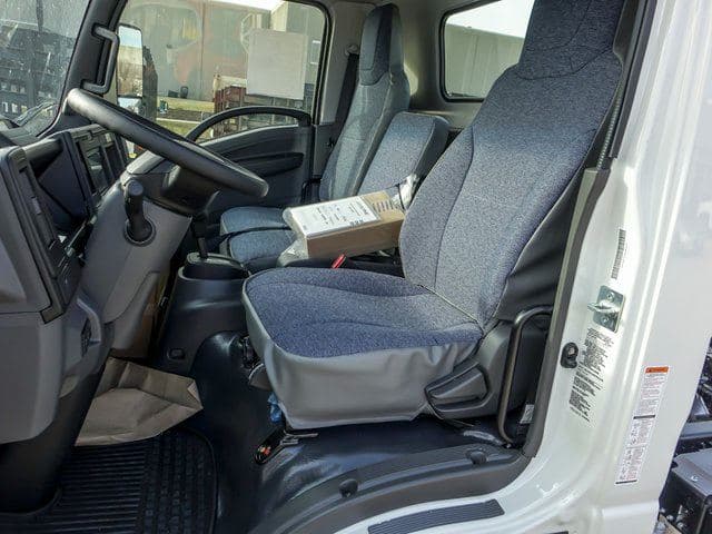 2025 Chevrolet 4500 HD LCF Diesel Base image 9