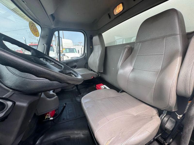 2018 Freightliner Cascadia 125 image 35