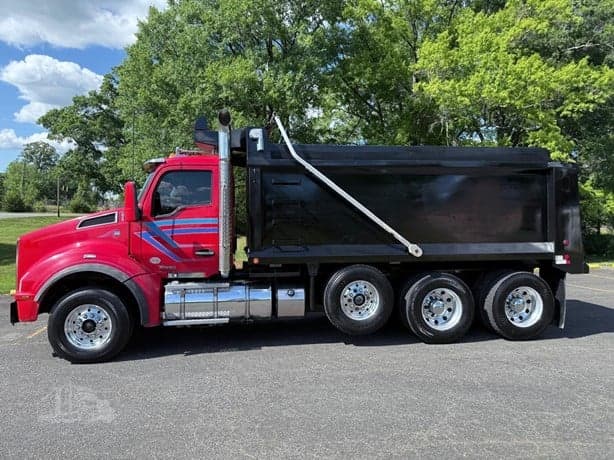 2021 Kenworth T880 image 4