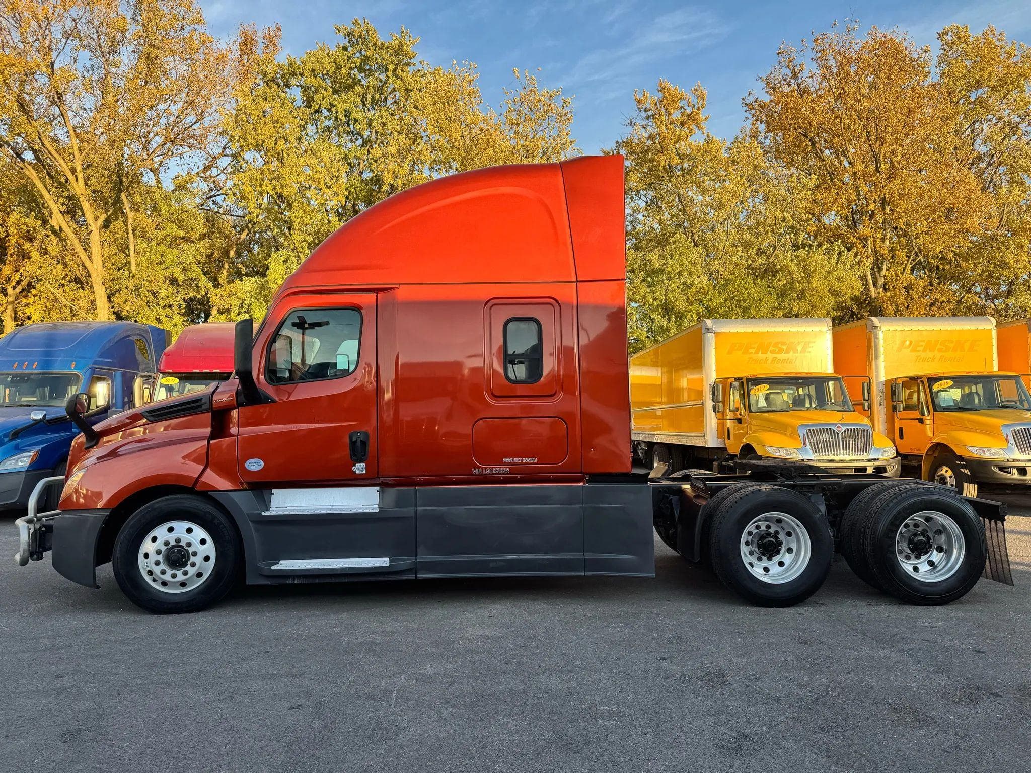 2020 Freightliner Cascadia image 4