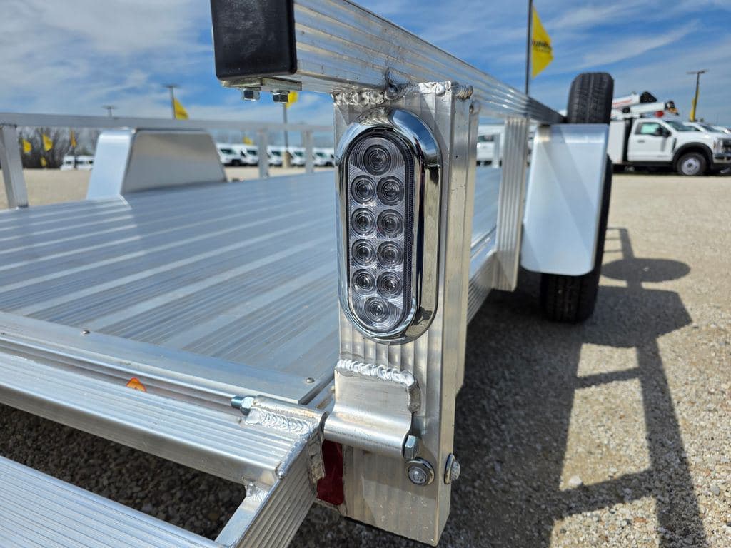 2026 SPORT HAVEN AUT614D DELUXE UTILITY image 17