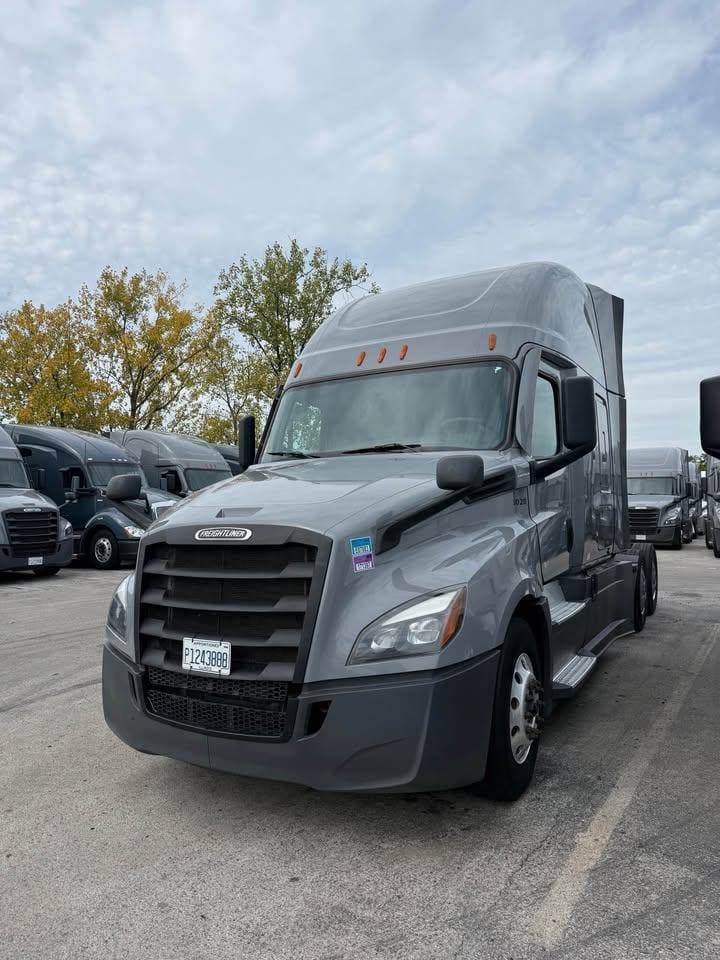 2024 Freightliner Cascadia image 6
