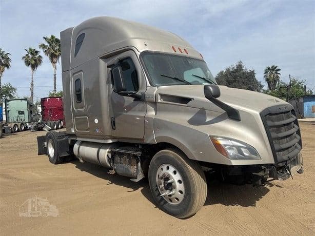 2019 Freightliner Cascadia 126