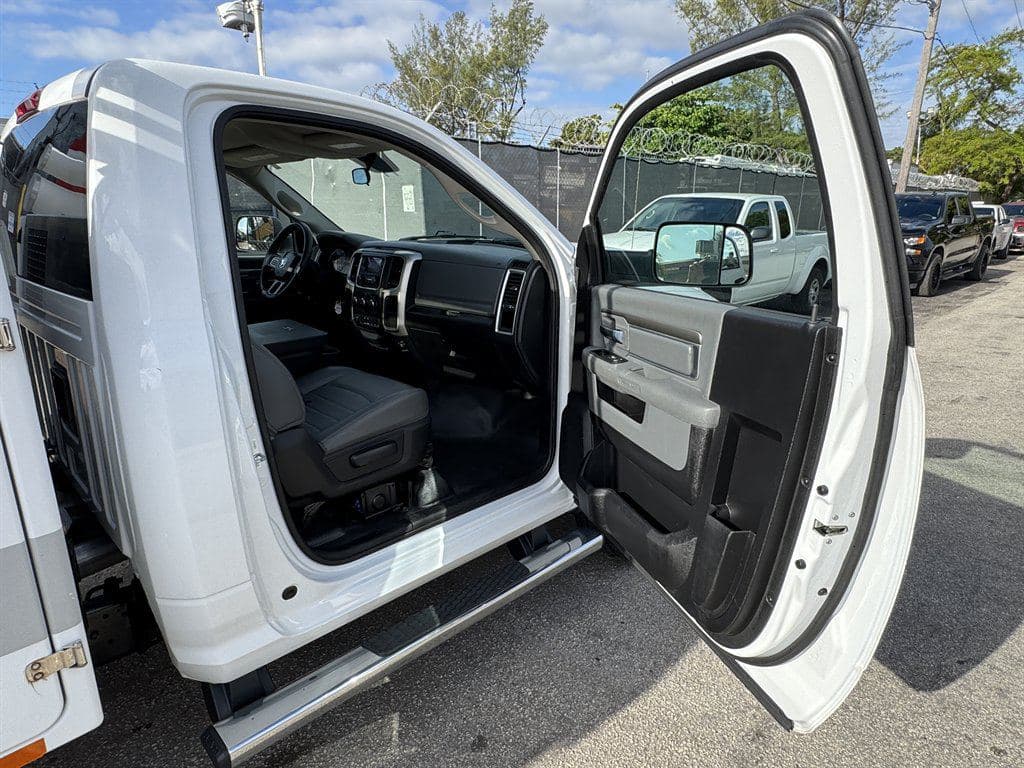 2016 Ram 3500 Tradesman image 49