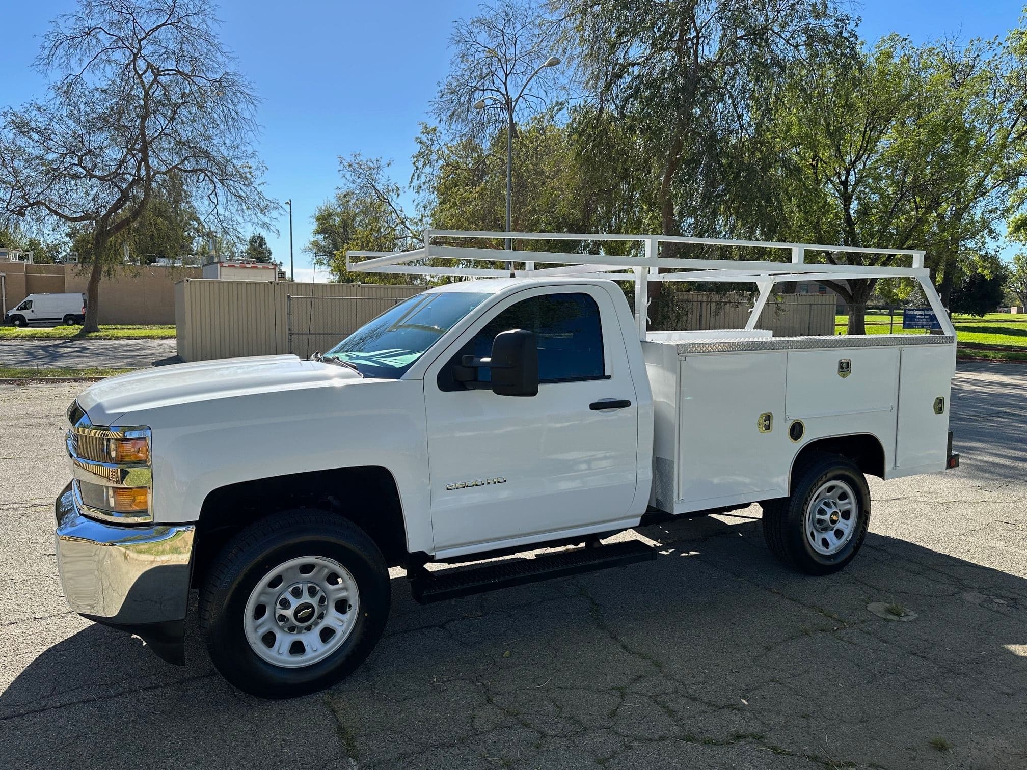 2016 CHEVROLET SILVERADO 2500HD Service Truck 13514 image 7