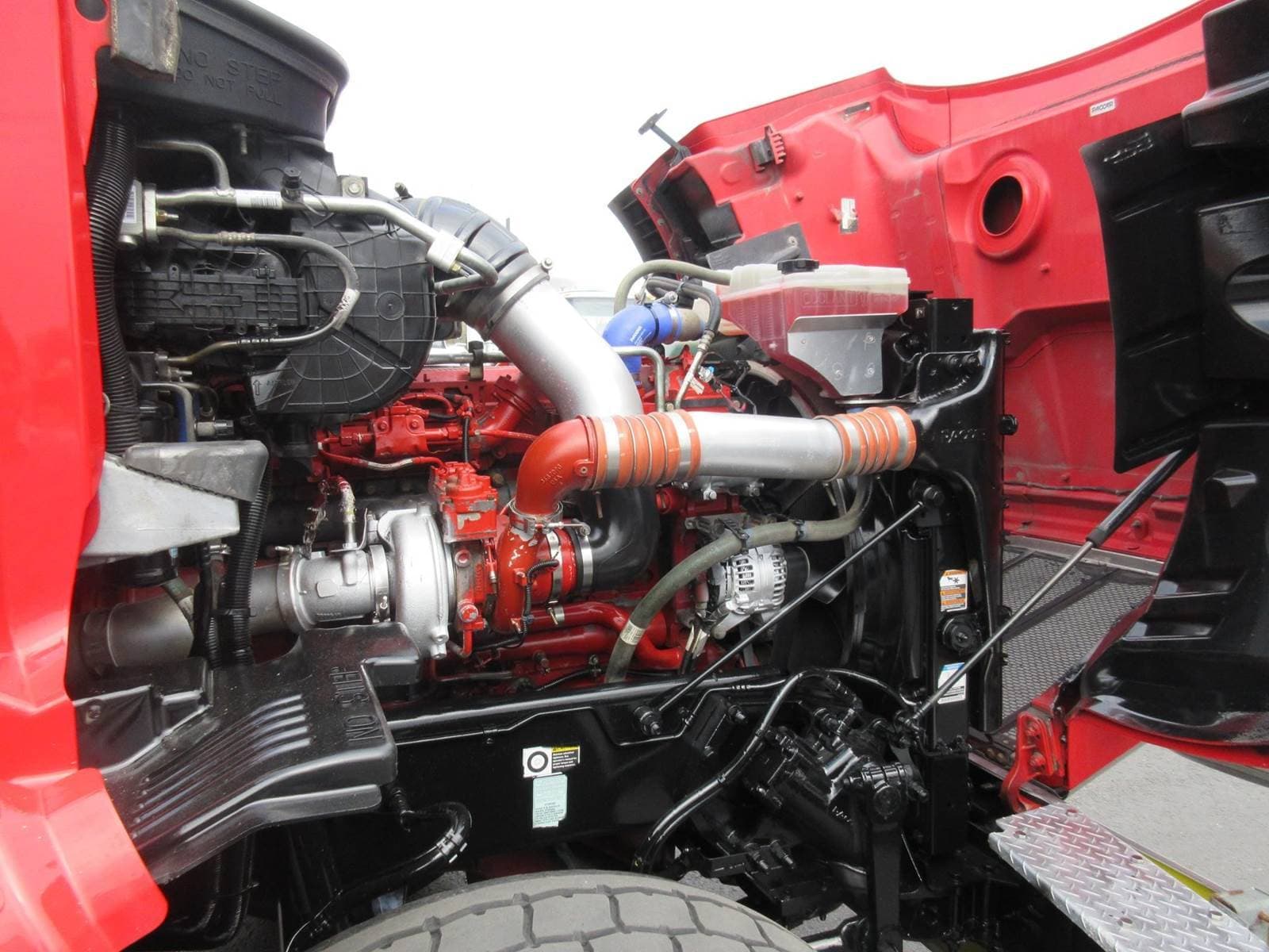 2020 Peterbilt 567 image 14