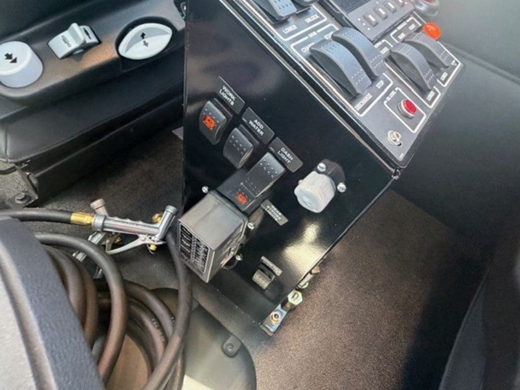New 2026 KENWORTH T880 image 16