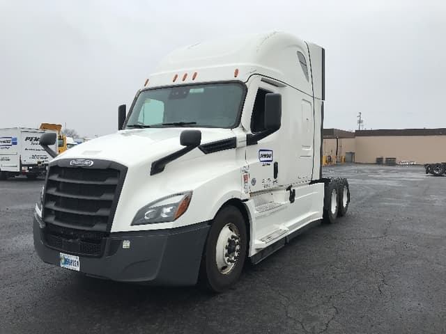 Used 2021 FREIGHTLINER Conventional - Sleeper Truck - CASCADIA 126 For Sale