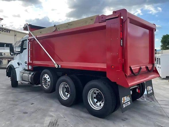 2025 Kenworth T880 image 4