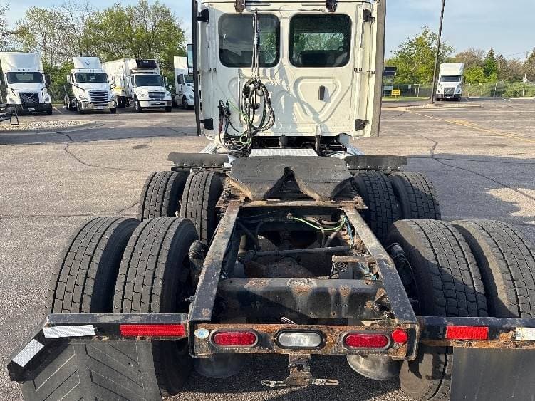2018 Freightliner Cascadia image 7