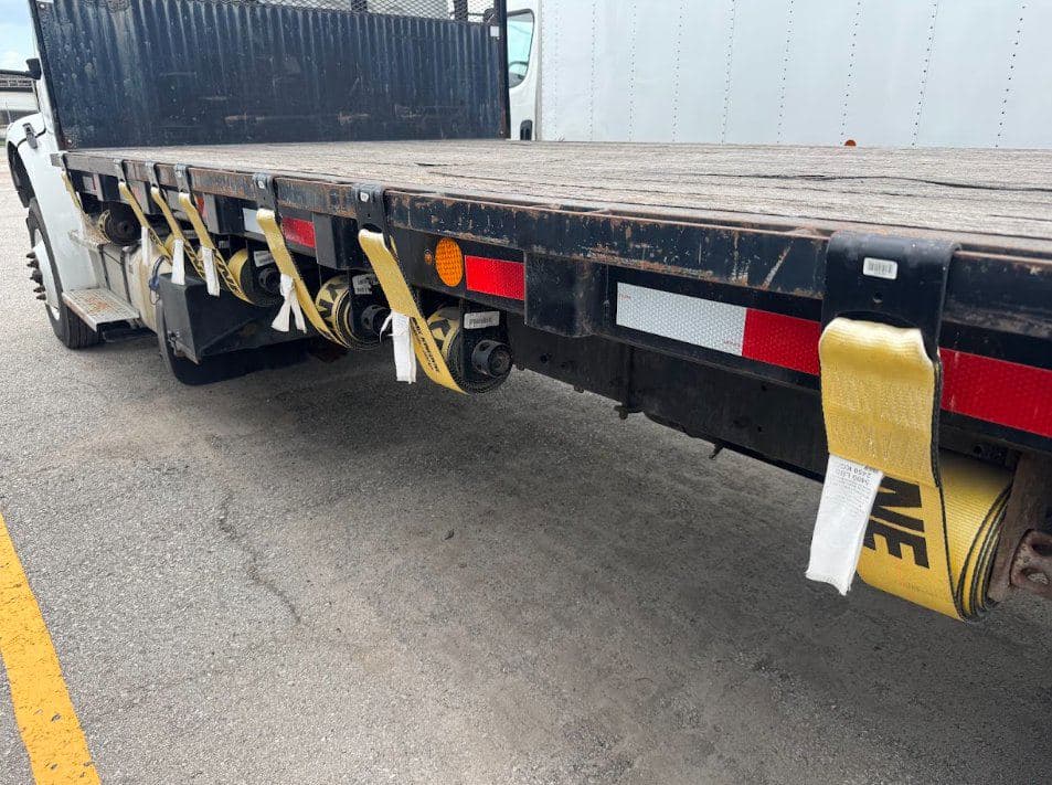 2016 Freightliner M2 106 image 8
