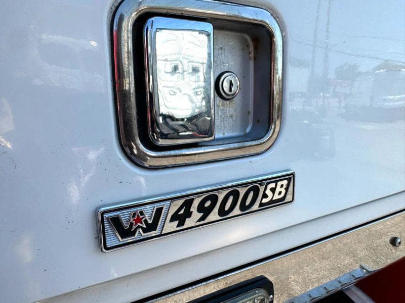 2017 Western Star 4900 image 20