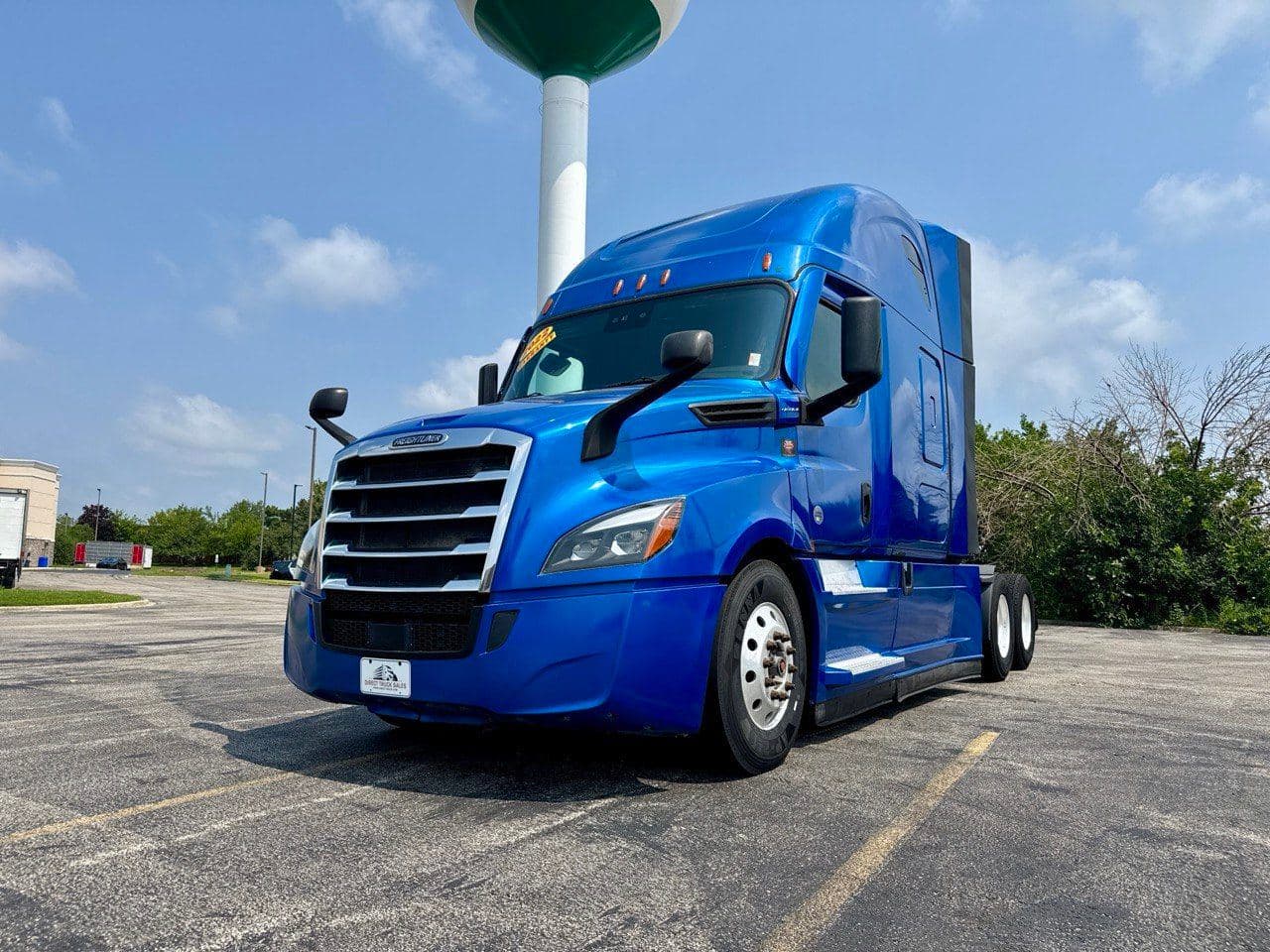 2022 Freightliner Cascadia 126 image 1