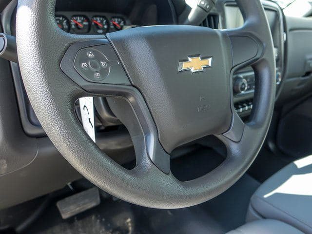 2024 Chevrolet Silverado 5500HD Work Truck 20'x96"x91" Box Truck image 11