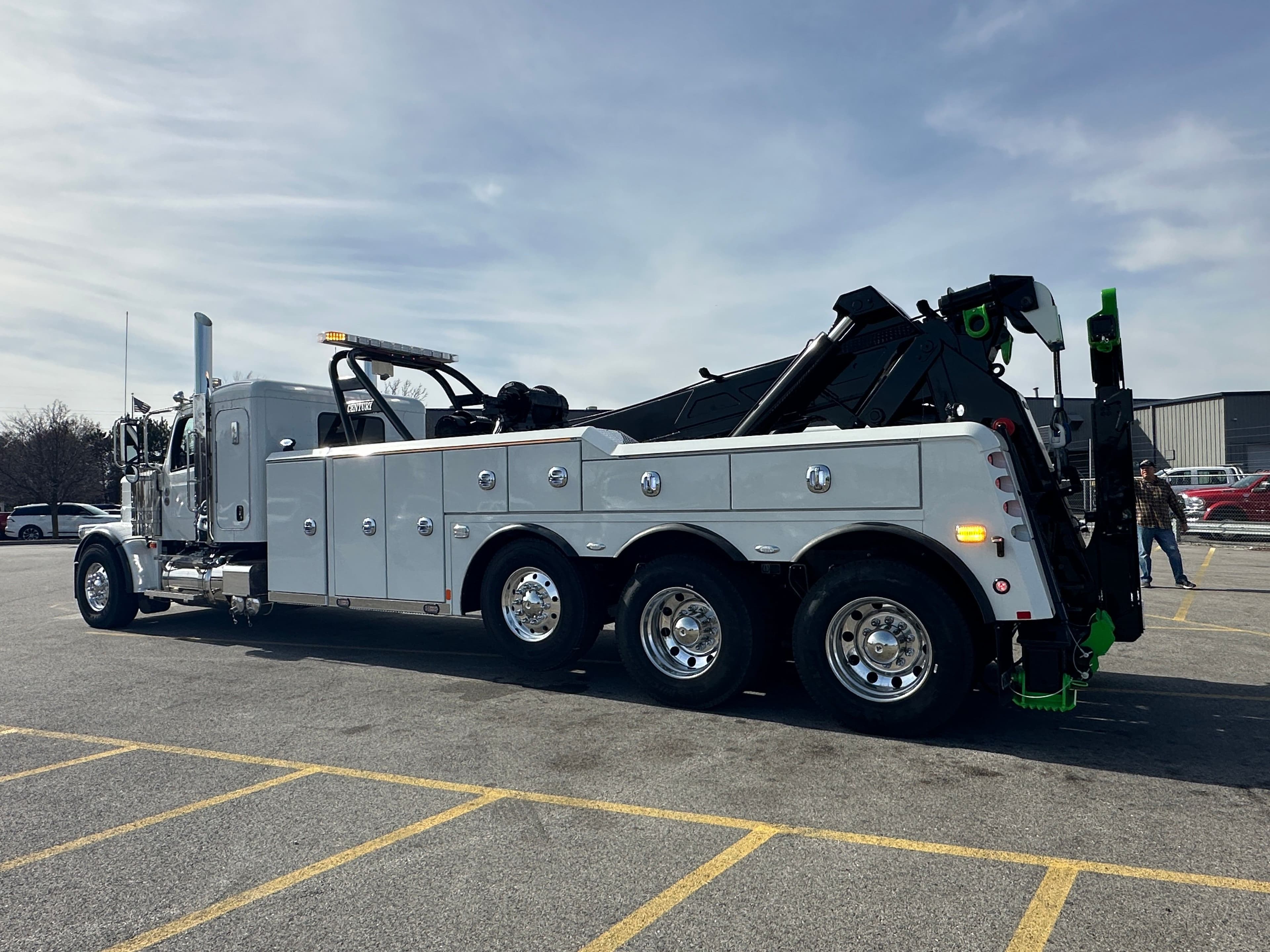 2025 Peterbilt 589 CENTURY 9055XL  (SK#: 6066C)  image 3