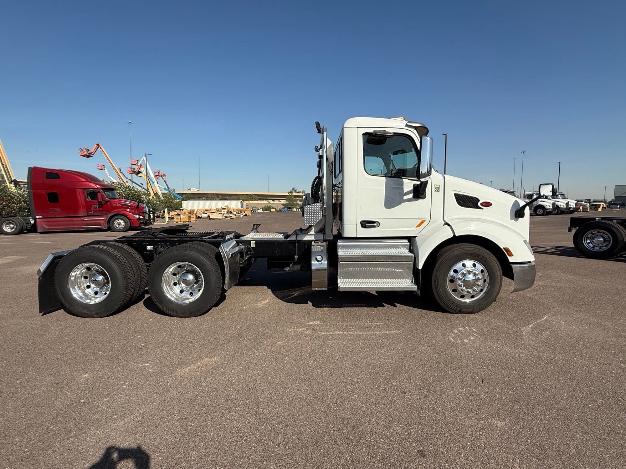 2020 Peterbilt 579 image 6