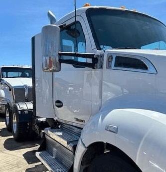 2020 Kenworth T680 image 2