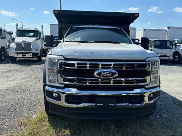 2024 Ford F550 image 7