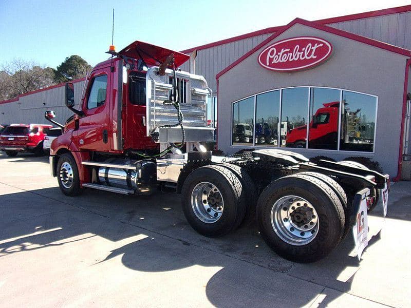 2021 Freightliner Cascadia 126 image 7