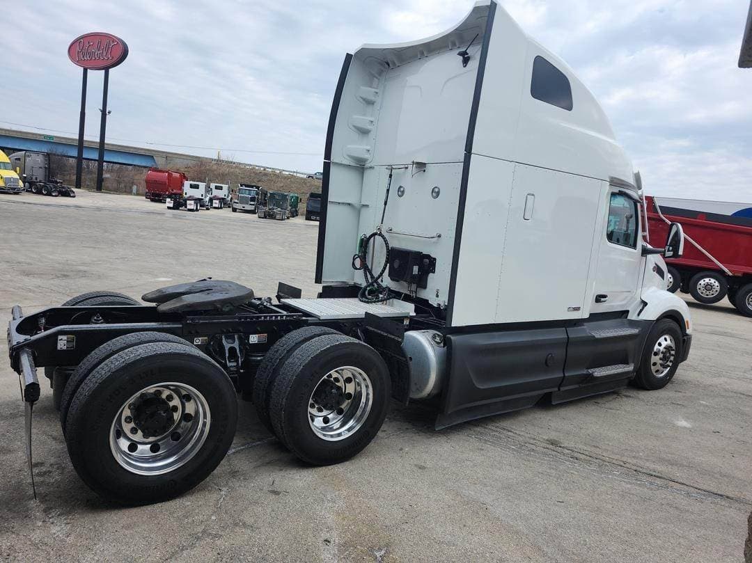 2024 Peterbilt 579 image 8
