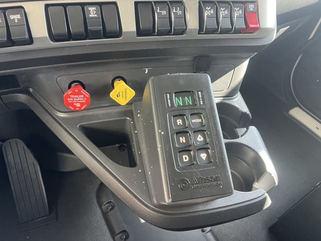 New 2026 KENWORTH T880S image 20